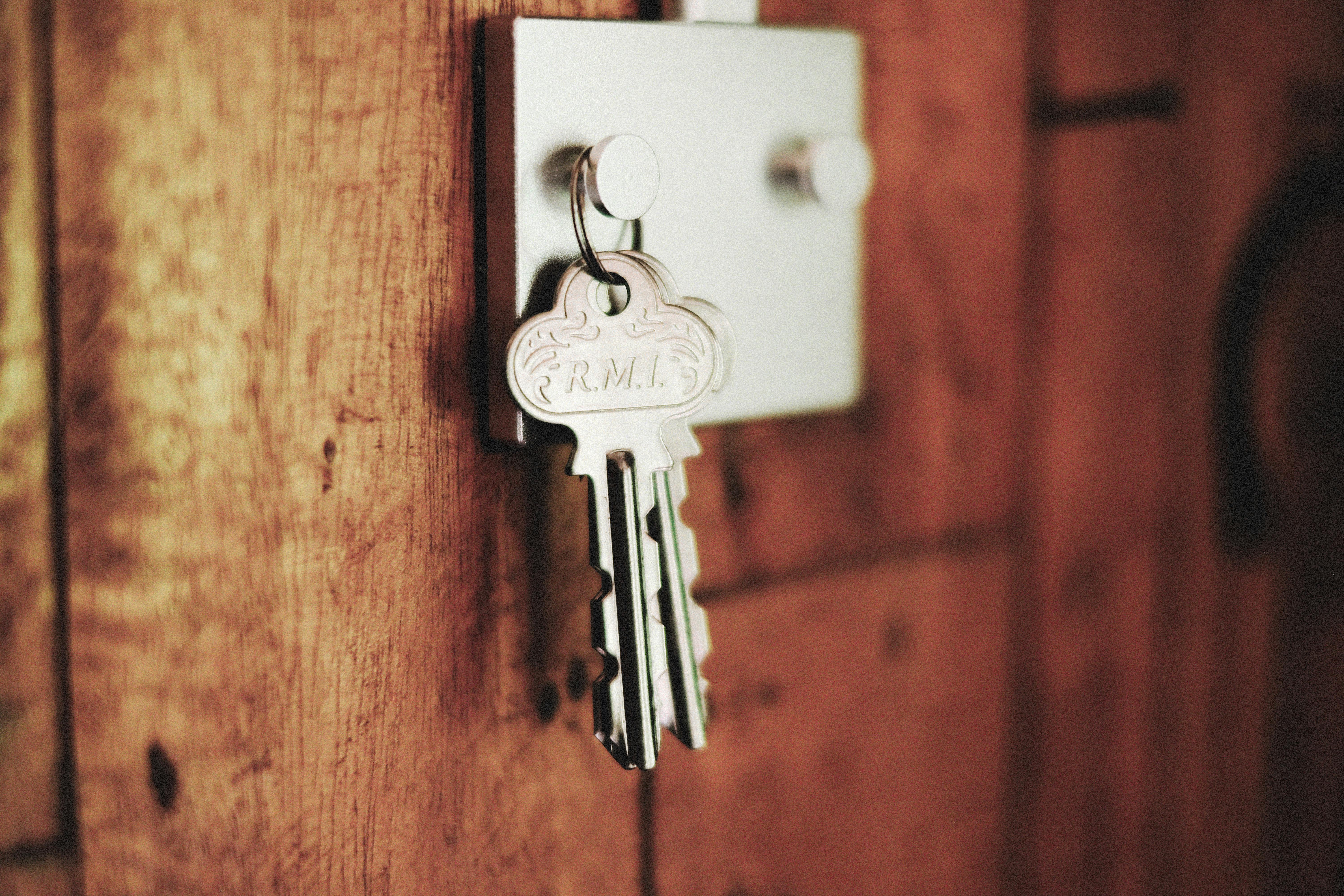 Professional locksmith key with RMI marking